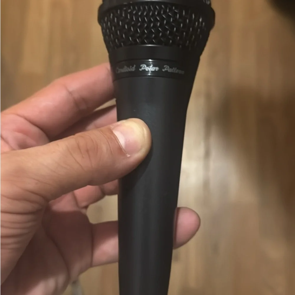 Shure Black Professional Microphone